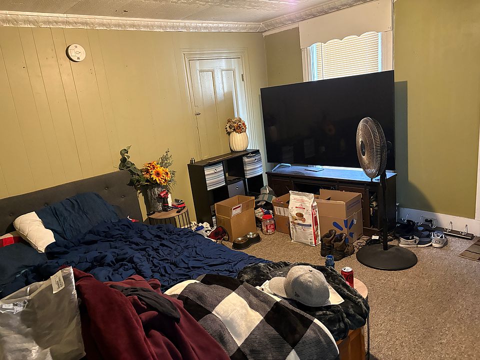 1st image of 21 Pearl St APT 1