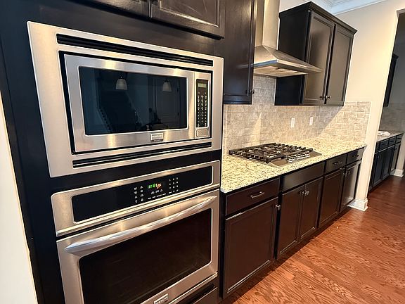 Double wall oven and microwave, gas stove