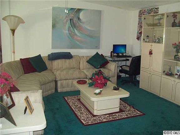 2nd image of 120 Abruzzo Ln