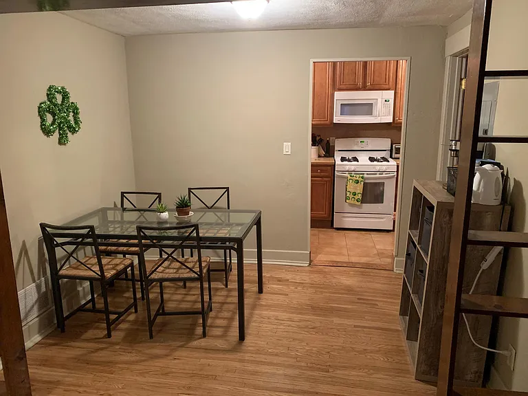 920 Amherst St #3 — Photo 11