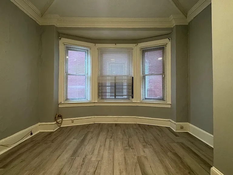5115 Pine St #1 — Photo 4