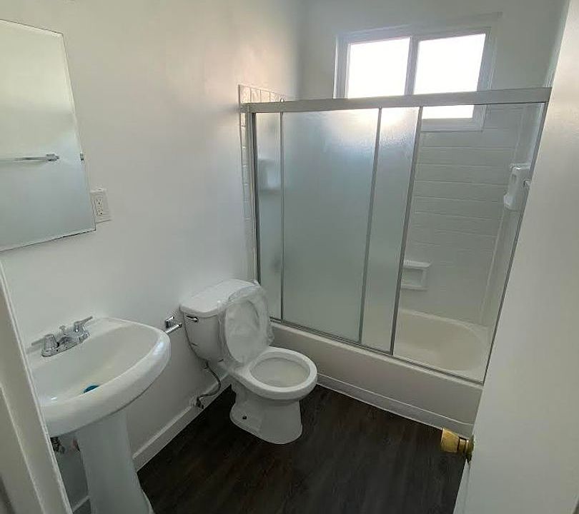 1st image of 10485 National Blvd #5