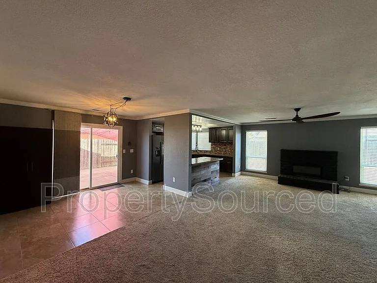 856 Nottingham Dr — Photo 6