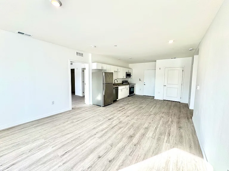 915 N Broad St #705 — Photo 5