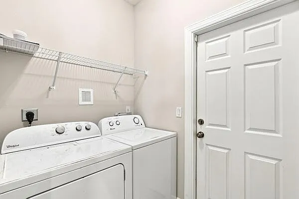 5866 NW Mesa Cir — Photo 31