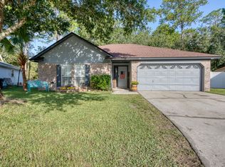 7527 Fawn Lake Dr N, Jacksonville, FL 32256