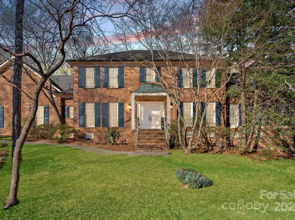 1624 Chadmore Ln NW, Concord, NC 28027