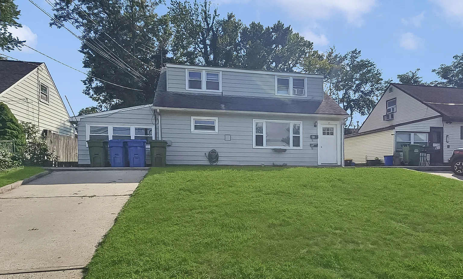 3 bed, $2,975 — Photo 1