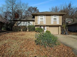 8310 E 92nd Ter, Kansas City, MO 64138