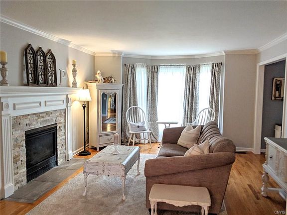 4th image of 3107 Corlear Dr