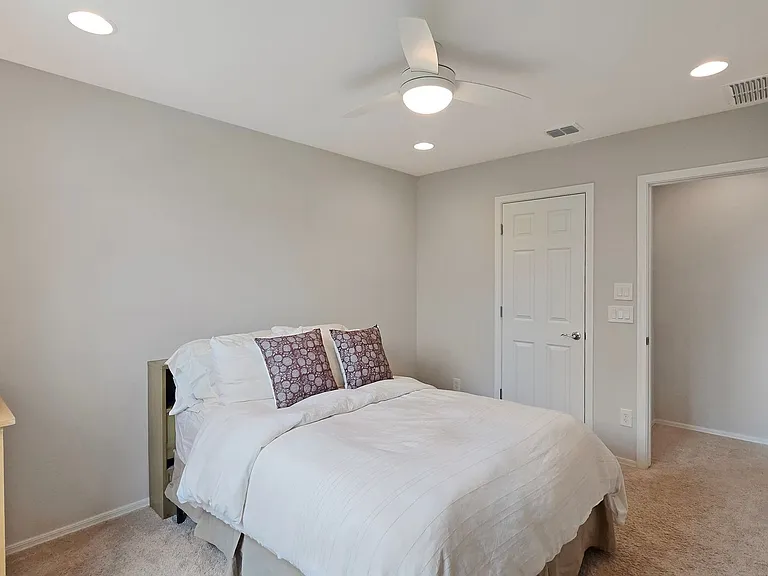 26770 N 71st Dr — Photo 36