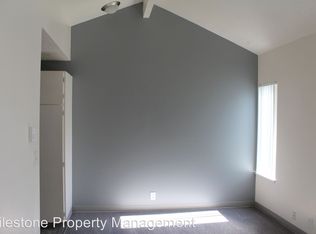 33713 NE Williams St APT F1, Scappoose, OR