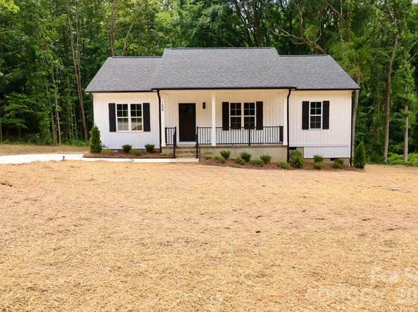 1608 Russell Courtney Rd, Monroe, NC 28112