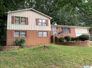 12117 Greenleaf Dr SE, Huntsville, AL 35803