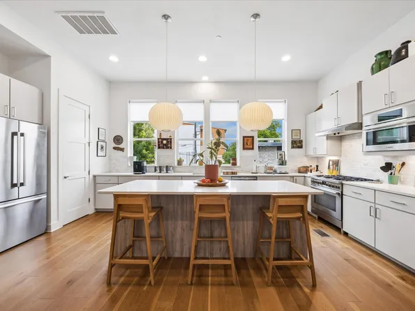 1002 Concordia Ave, Austin, TX 78705