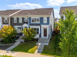 2627 Maple Way NW, Edmonton, AB T6T2E9