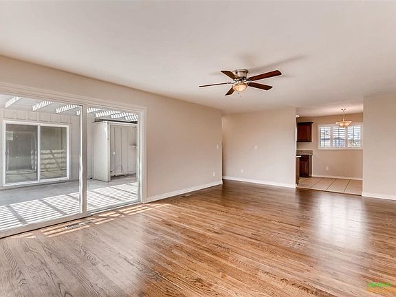 2nd image of 2126 E 5th St