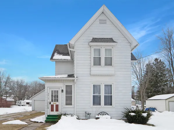 2413 State Ave, New Holstein, WI 53061
