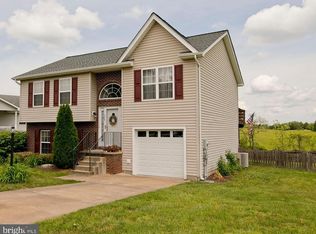 124 Whitfield Cir, Stephens City, VA 22655
