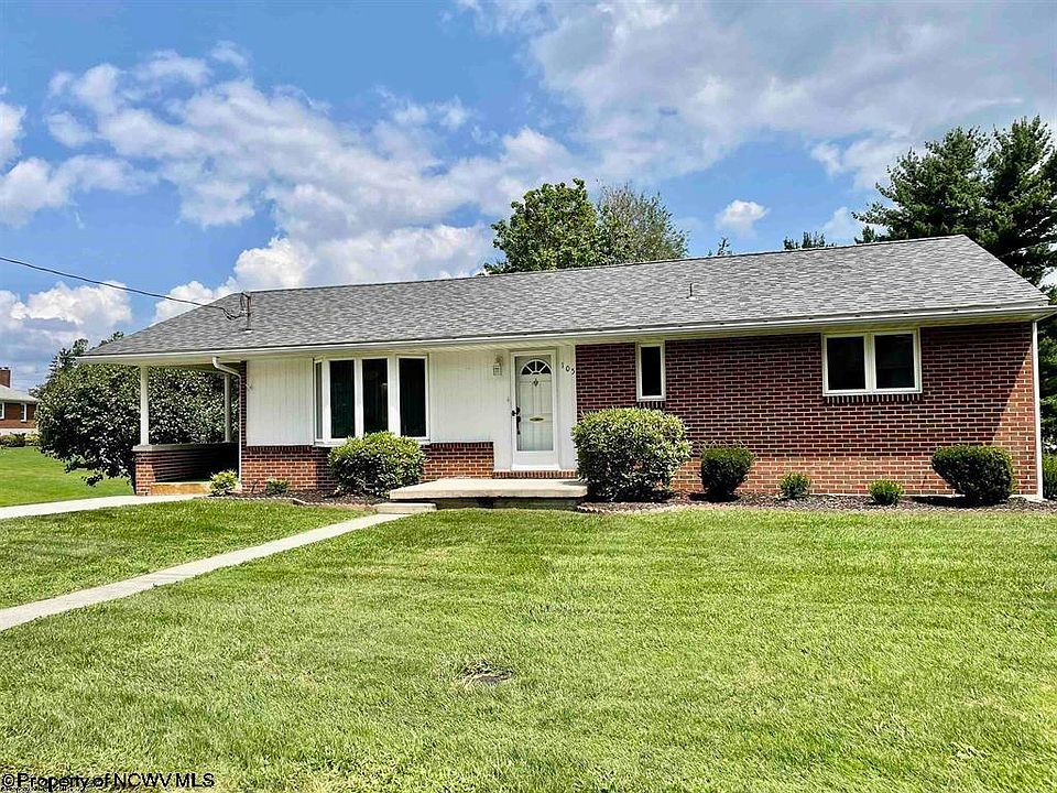1st image of 105 Walsh Dr