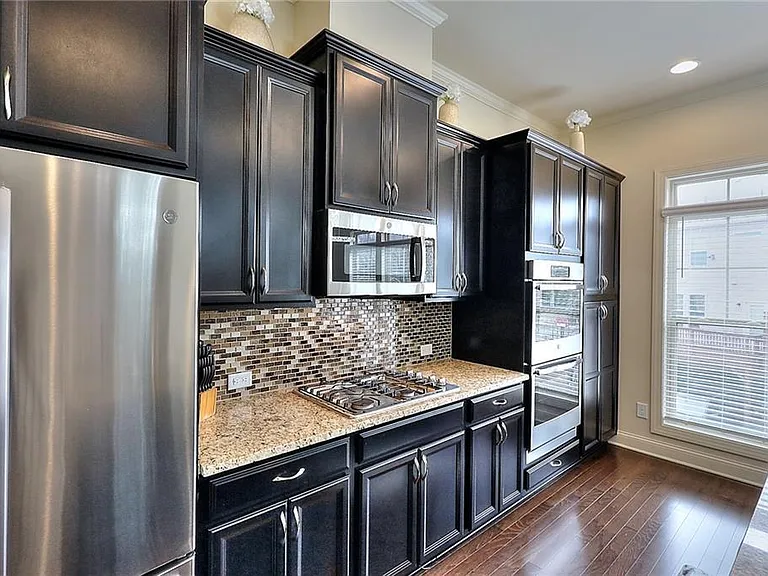 1306 Harris Way — Photo 3