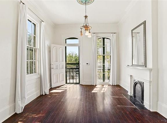 4th image of 2423 Annunciation St