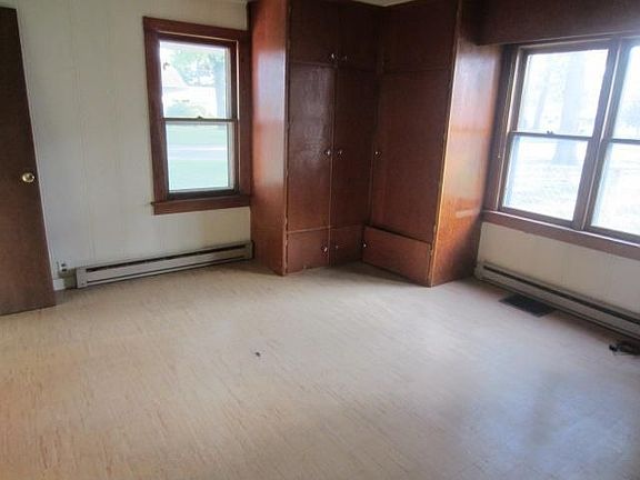 5th image of 1800 Leininger Ave
