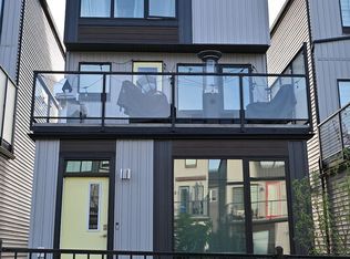 479 39th St SW, Edmonton, AB T6X 2X9