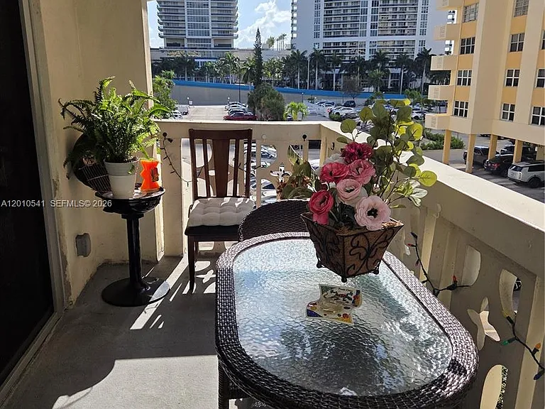 1817 S Ocean Dr #325 — Photo 1
