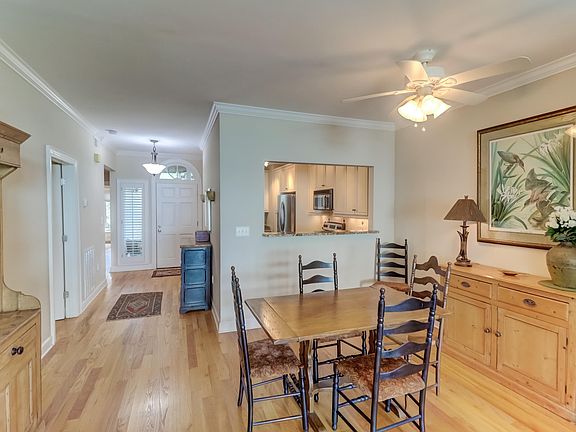 5th image of 1551 Ben Sawyer Blvd Unit 2F