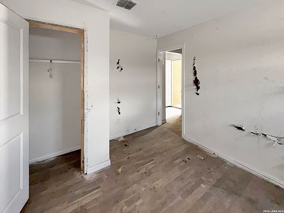 4th image of 434 Corliss