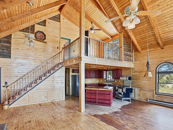 4th image of 1109 N Yodel Cir