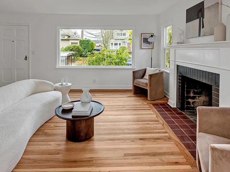 808 W Armour St — Photo 23