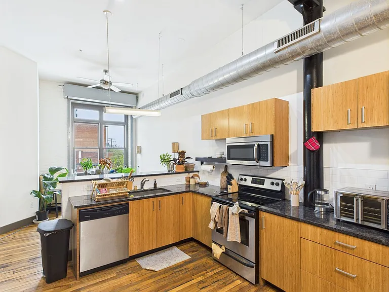 1322 W Broad St #2-C — Photo 5