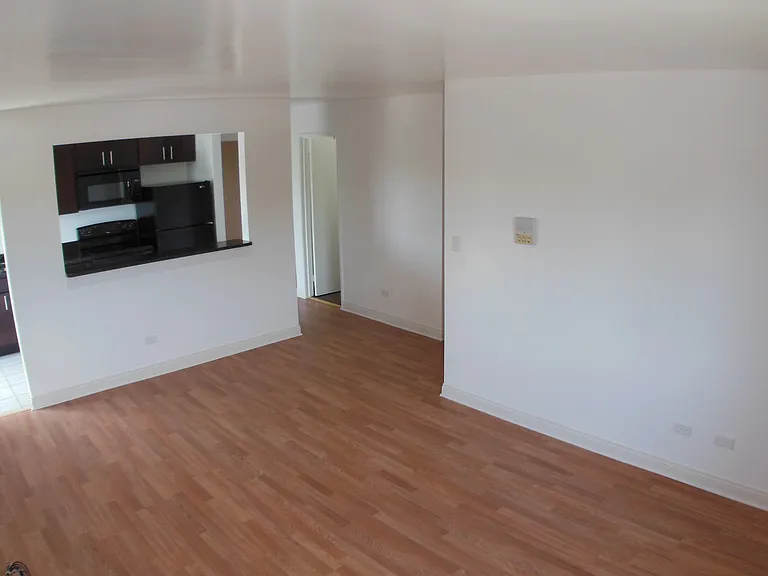 1851 N Green Ln N #2B — Photo 10