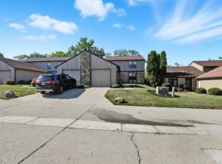 5271 Pros Dr, West Chester, OH 45069