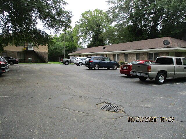 1st image of 340 W Hampton Ave