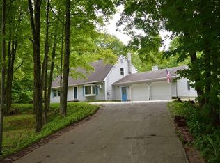 10 Old Warren Rd, West Brookfield, MA 01585
