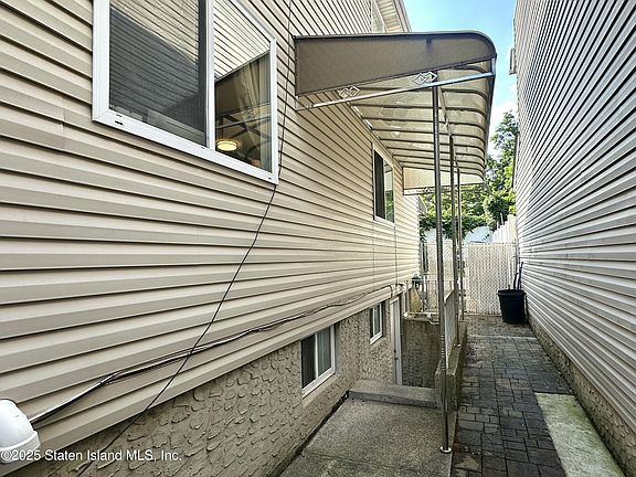 2nd image of 179 Chestnut Ave Floor 1