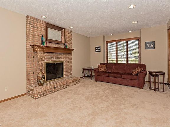 5th image of 33615 Outley Park Dr
