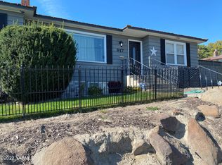 917 S 1st St, Sunnyside, WA
