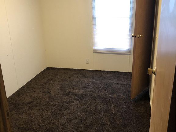4th image of 510 Charles St