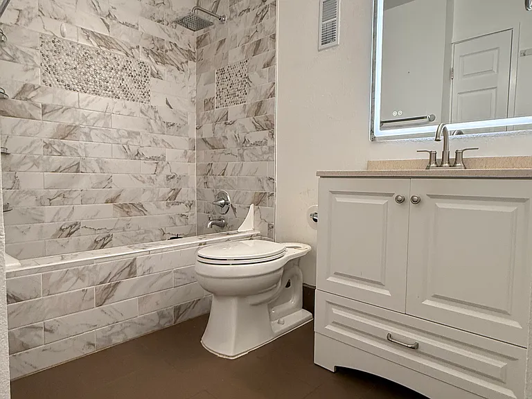 14404 E Colorado Dr #202 — Photo 6