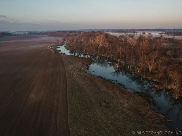 397 Avenue E, Porter, OK 74454