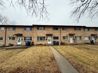231 Dover Dr #231, Des Plaines, IL 60018