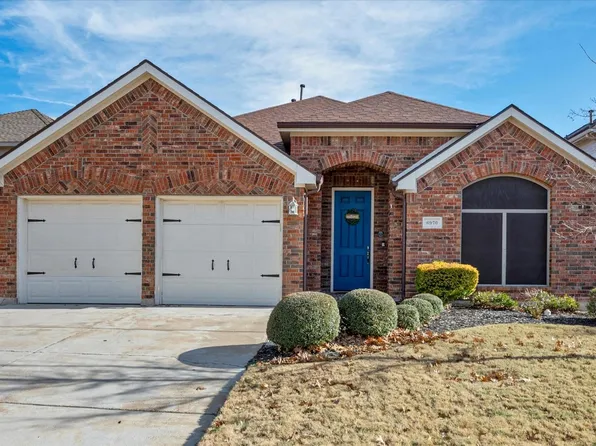 6970 Shoreview Dr, Grand Prairie, TX 75054