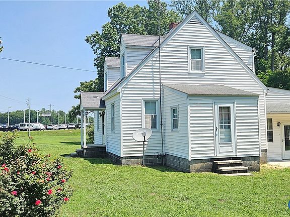 4th image of 1889 Richmond Hwy