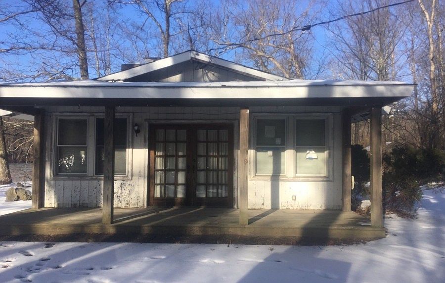 1st image of 26 Kent Acres Ct
