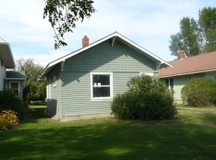 711 Broadway Ave, Denton, MT 59430