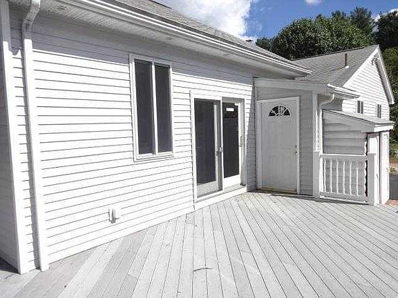 exterior/deck